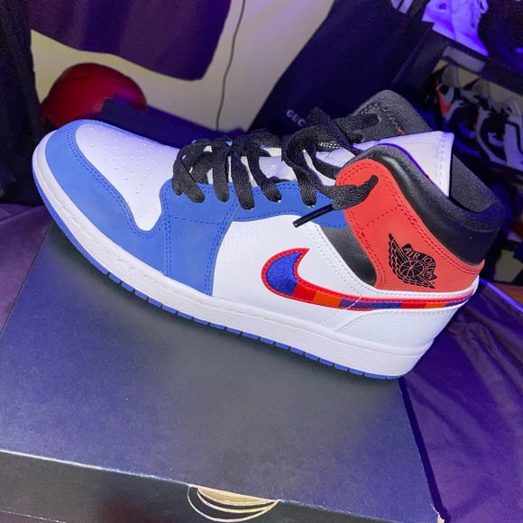 Jordan 1 Mid Multicolor - Picture 2 of 3